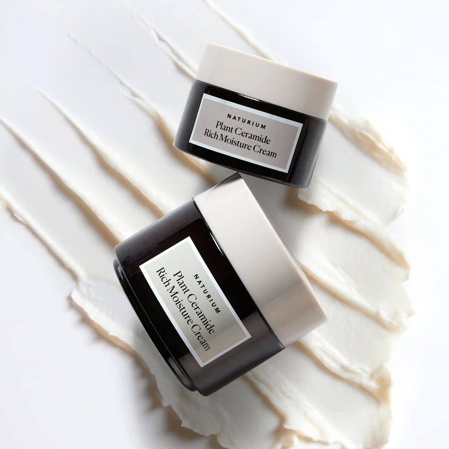 plant-ceramide-rich-moisture-cream-jumbo-l0 11_18_2021_Naturium0575-crop.webp